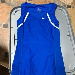 Nike size XS tennis tank
